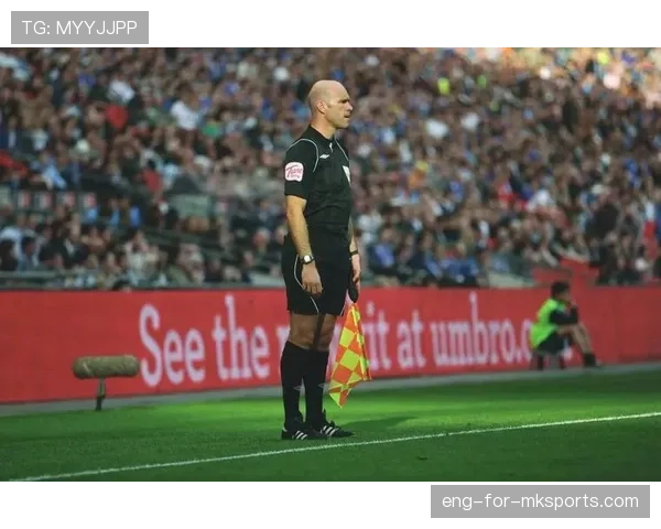 裁判手势快速识别判罚信号与实际判定场景